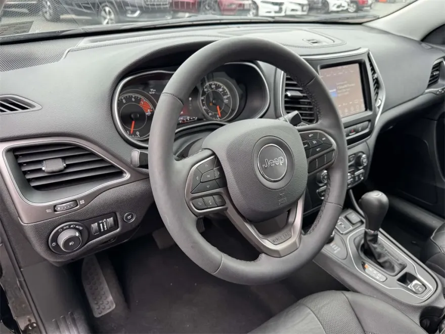2021 Jeep Cherokee Latitude Lux photo 1