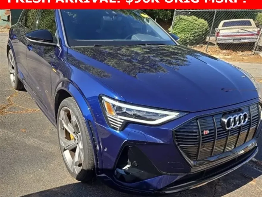 2023 Audi e-tron Premium Plus photo 1