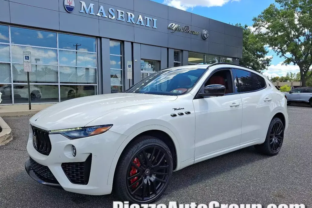 2022 Maserati Levante Modena photo 1