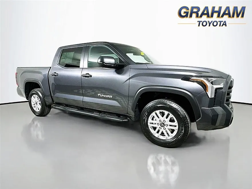 2026 Toyota Tundra SR5 CrewMax photo 1