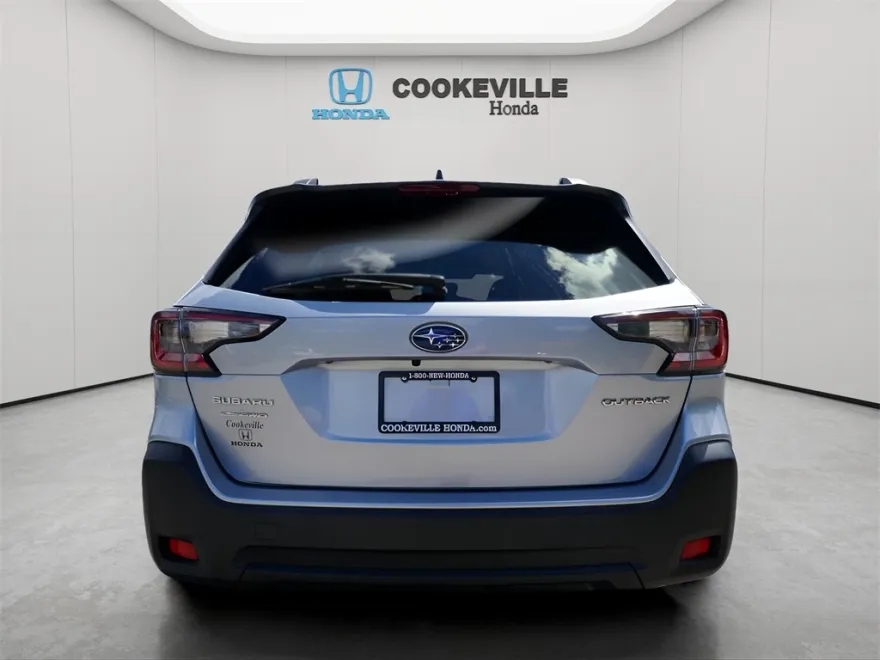 2023 Subaru Outback Premium photo 1