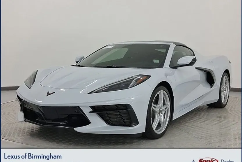 2020 Chevrolet Corvette 2LT photo 1