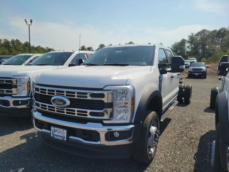 2025 Ford F-450 XL photo 1
