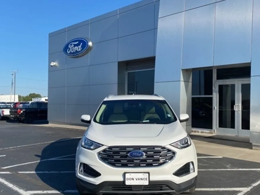 2020 Ford Edge SEL photo 1