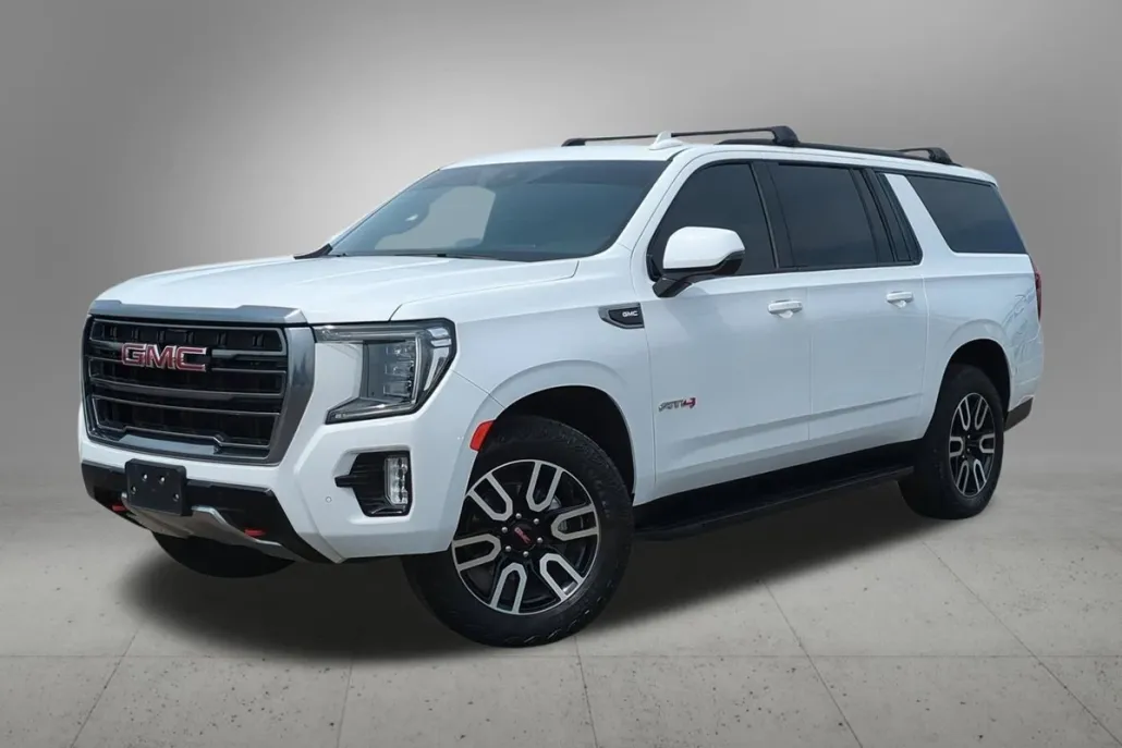 2023 Gmc Yukon XL AT4 photo 1
