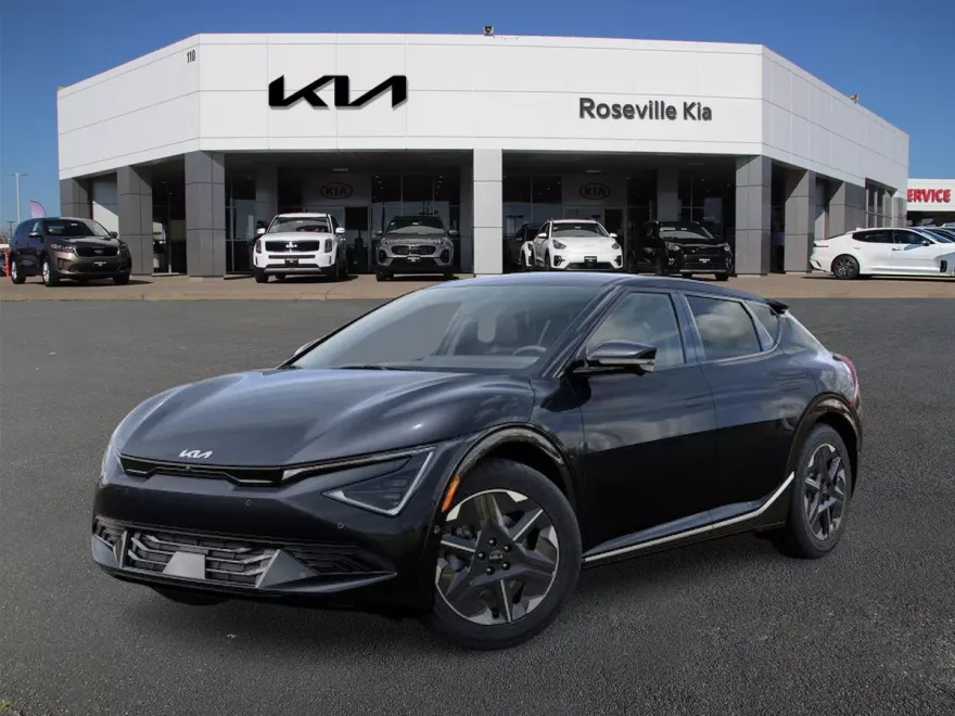 2025 Kia EV6 Light photo 1