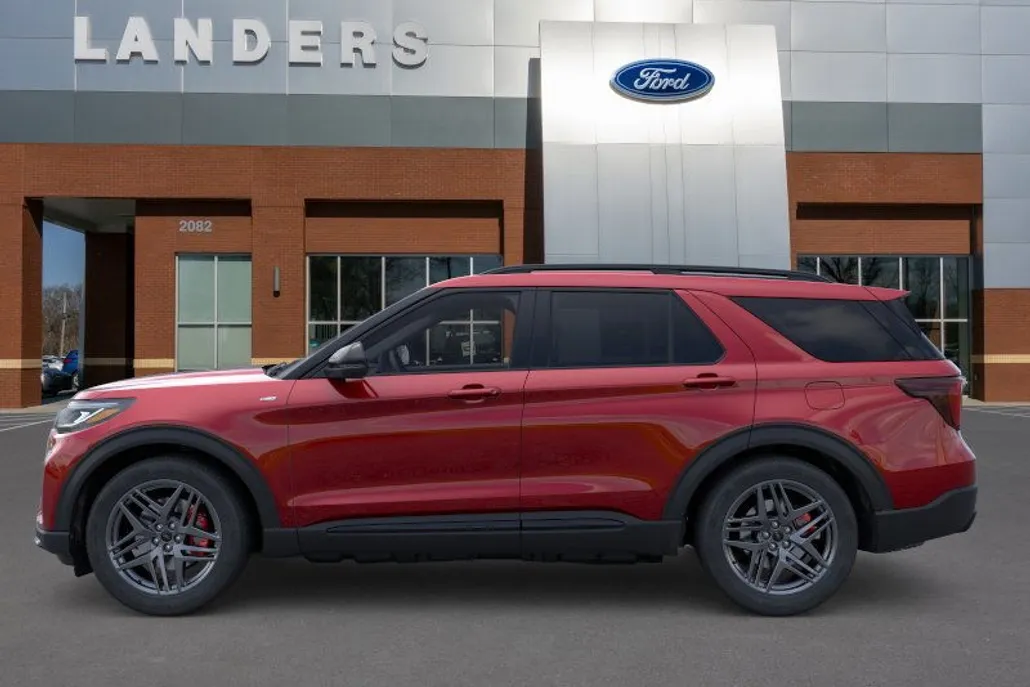 2025 Ford Explorer ST-Line photo 1