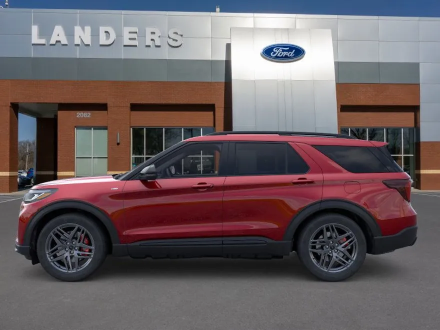2025 Ford Explorer ST-Line photo 1