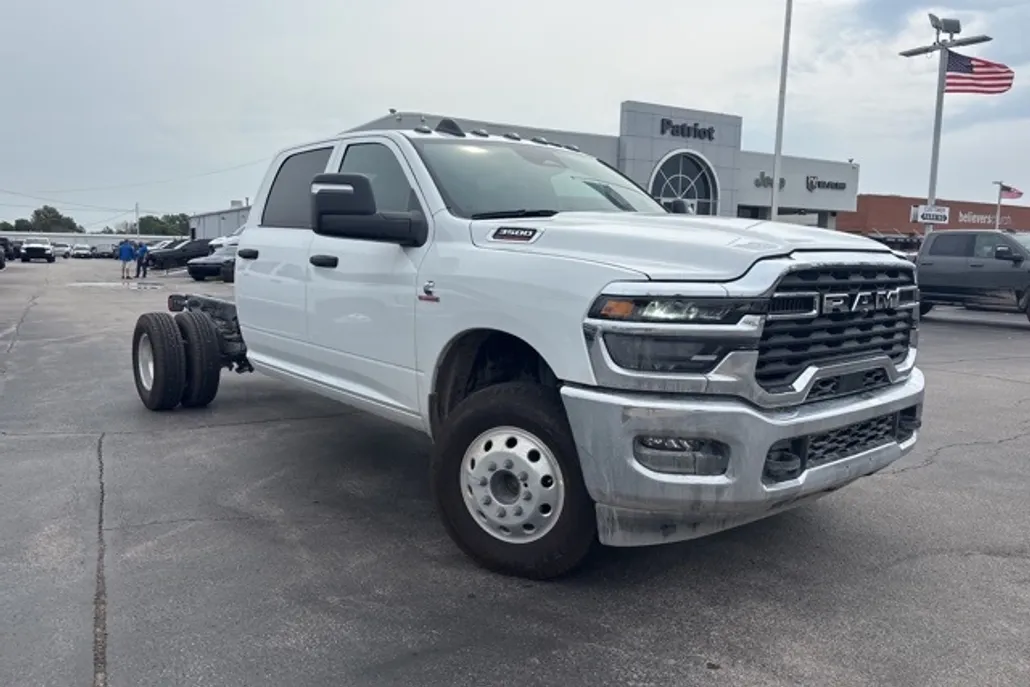 2026 Ram 3500 Tradesman photo 1