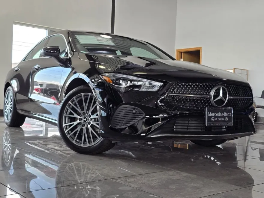 2025 Mercedes Benz CLA 250 4MATIC photo 1