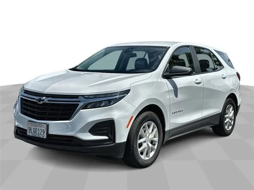 2024 Chevrolet Equinox LS photo 1