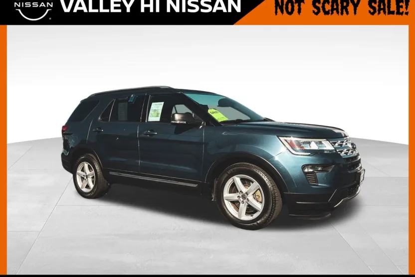 2019 Ford Explorer XLT photo 1