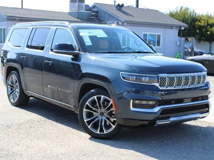 2025 Jeep Grand Wagoneer III photo 1