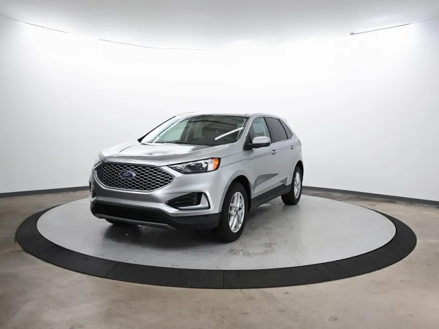 2023 Ford Edge SEL photo 1