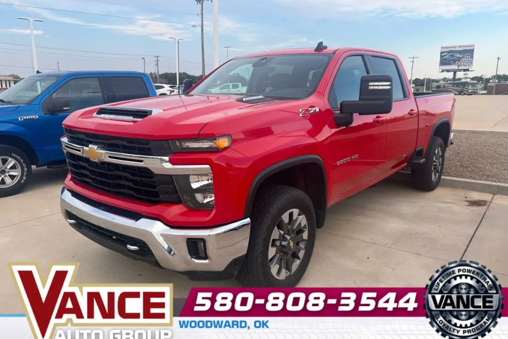 2024 Chevrolet Silverado 2500HD LT photo 1