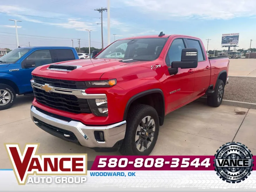 2024 Chevrolet Silverado 2500HD LT photo 1