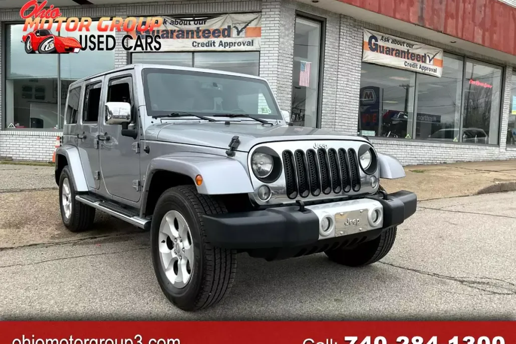 2014 Jeep Wrangler Unlimited Sahara photo 1