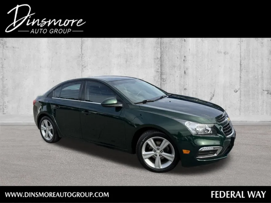 2015 Chevrolet Cruze LT photo 1