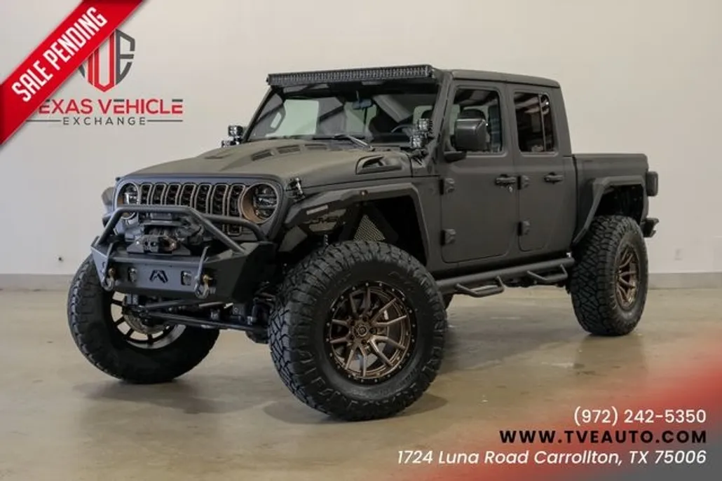 2025 Jeep Gladiator photo 1