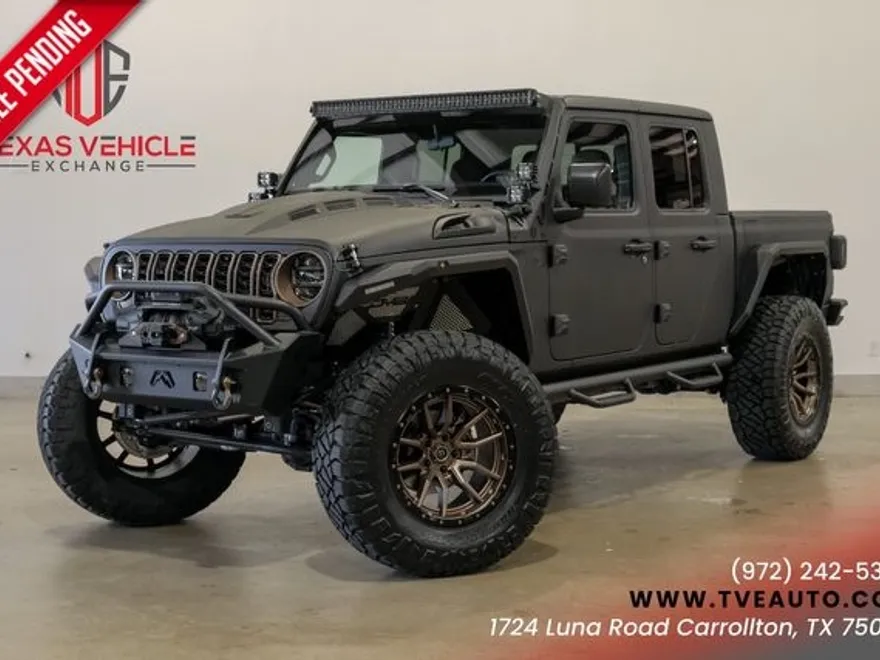 2025 Jeep Gladiator photo 1