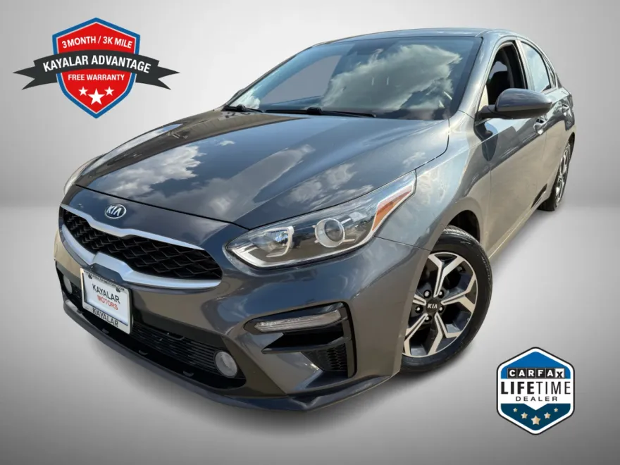 2021 Kia Forte FE photo 1