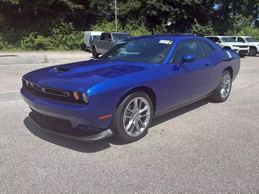 2022 Dodge Challenger GT photo 1