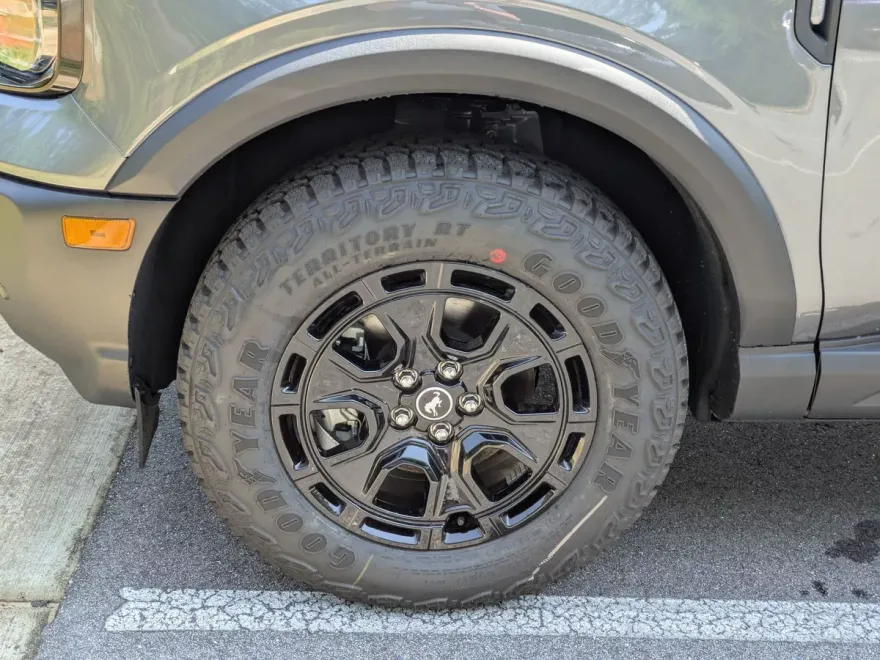 2025 Ford Bronco Sport Outer Banks photo 1