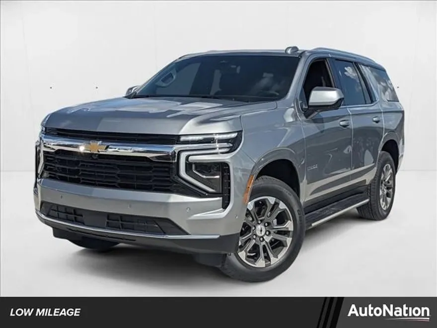 2025 Chevrolet Tahoe LS photo 1