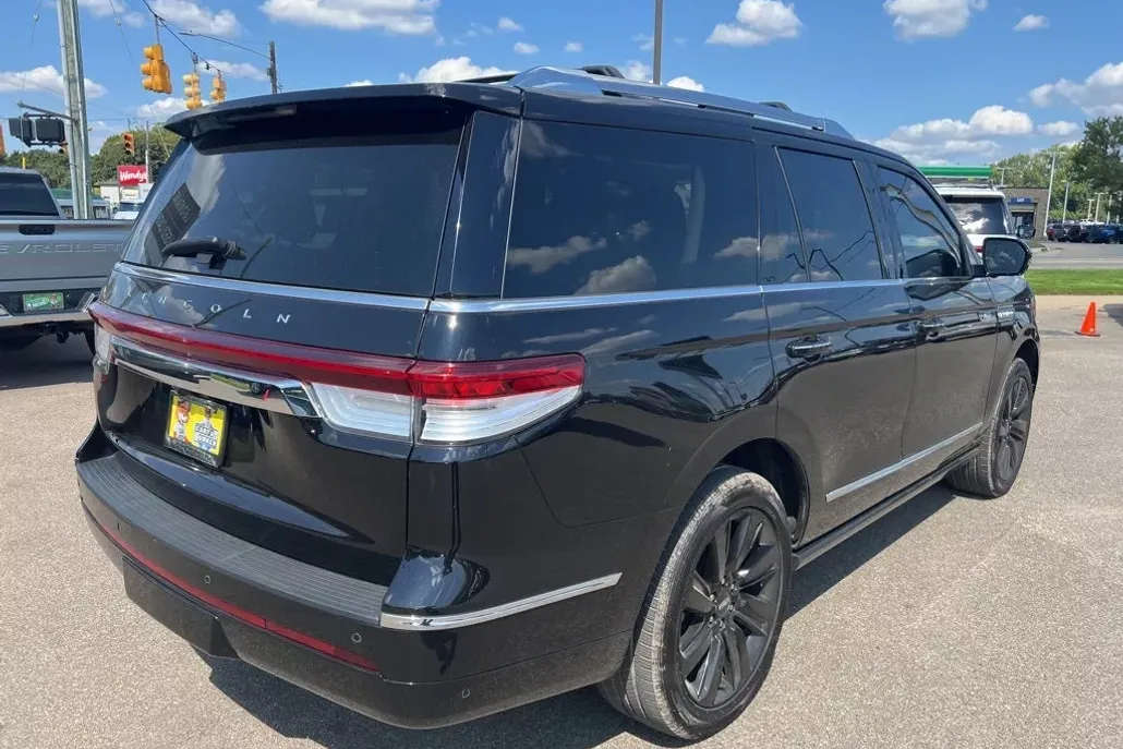 2022 Lincoln Navigator Reserve photo 1