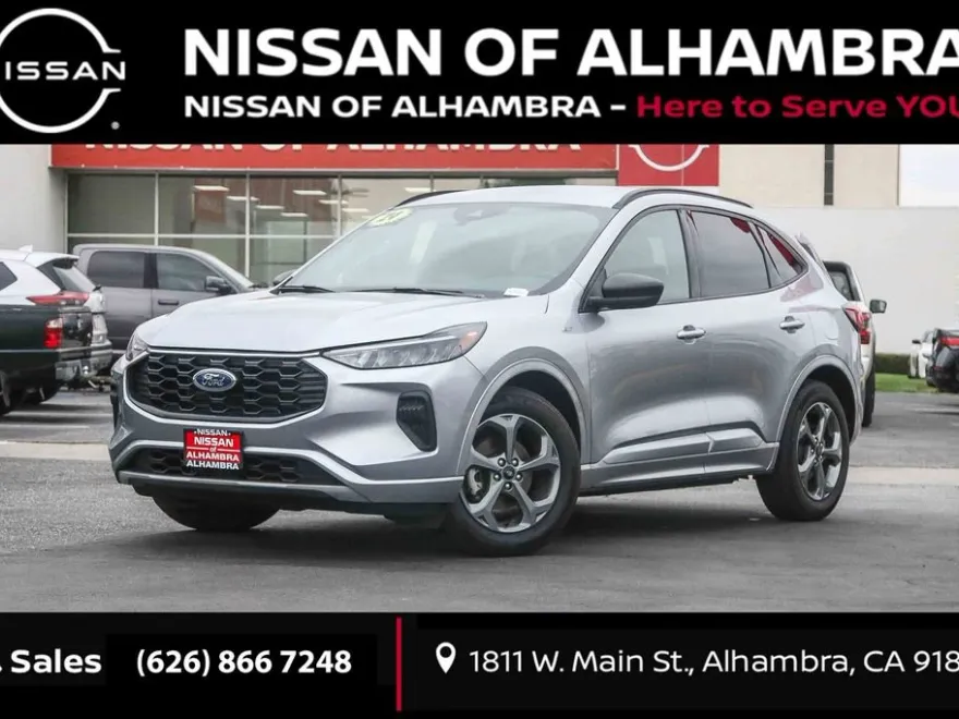 2024 Ford Escape ST-Line photo 1