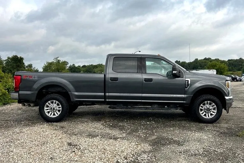 2019 Ford F-250 XLT photo 1