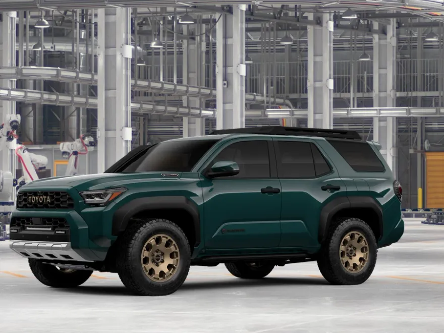 2025 Toyota 4Runner photo 1