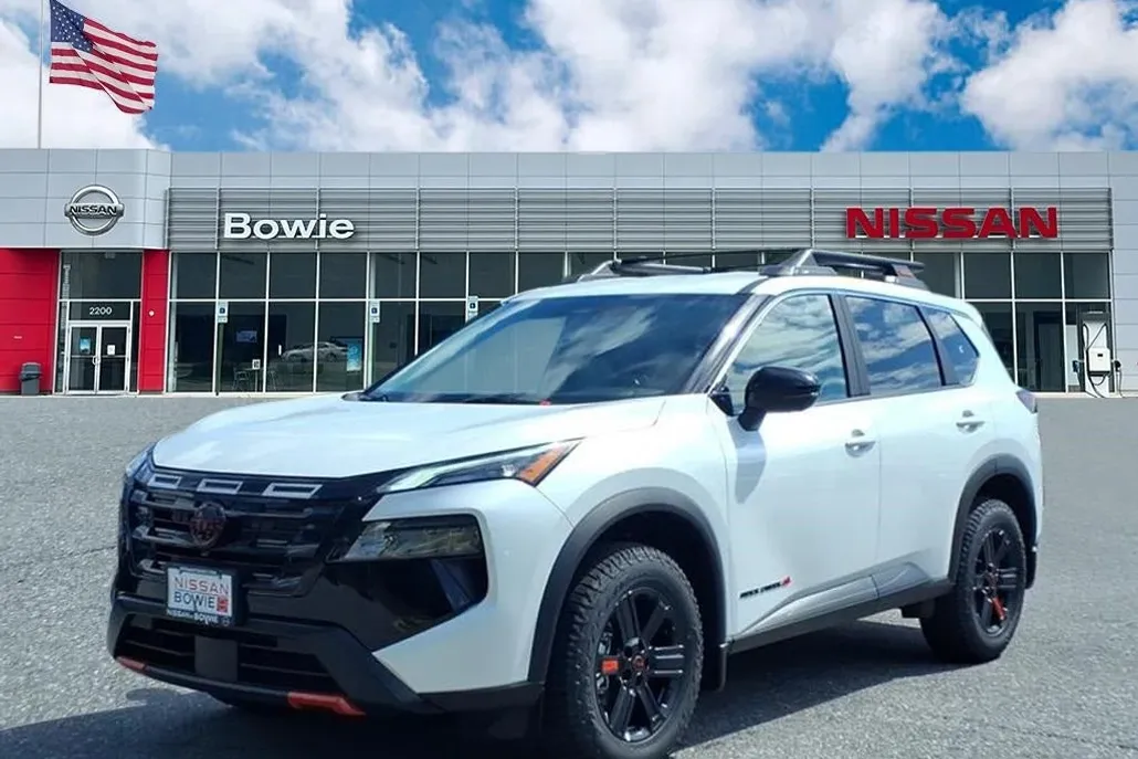 2026 Nissan Rogue SV photo 1