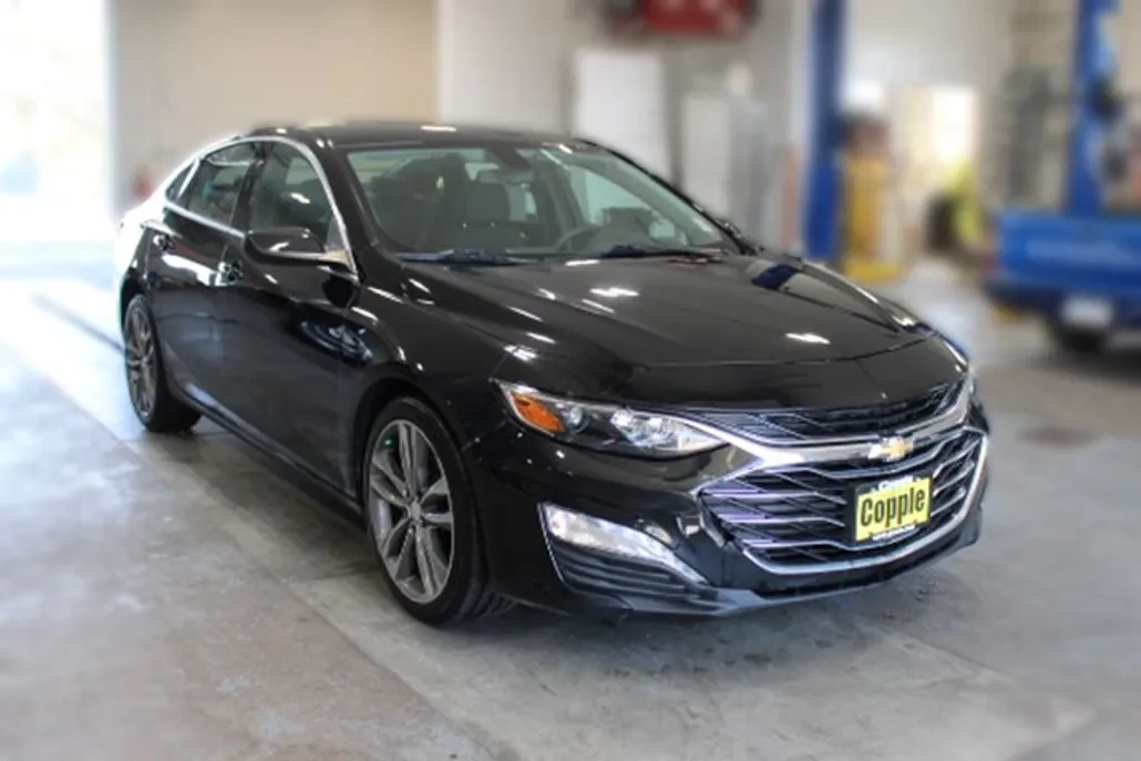 2022 Chevrolet Malibu 1LT photo 1