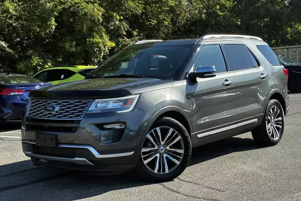 2018 Ford Explorer Platinum photo 1