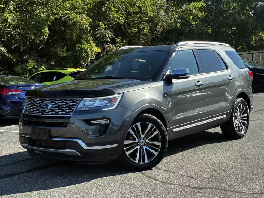 2018 Ford Explorer Platinum photo 1