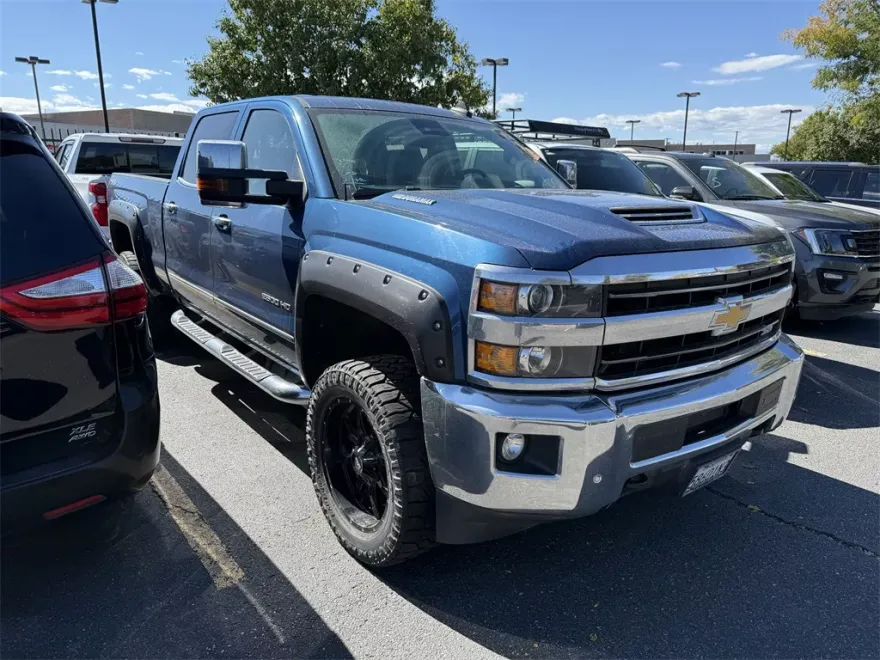 2018 Chevrolet Silverado 2500HD LTZ photo 1