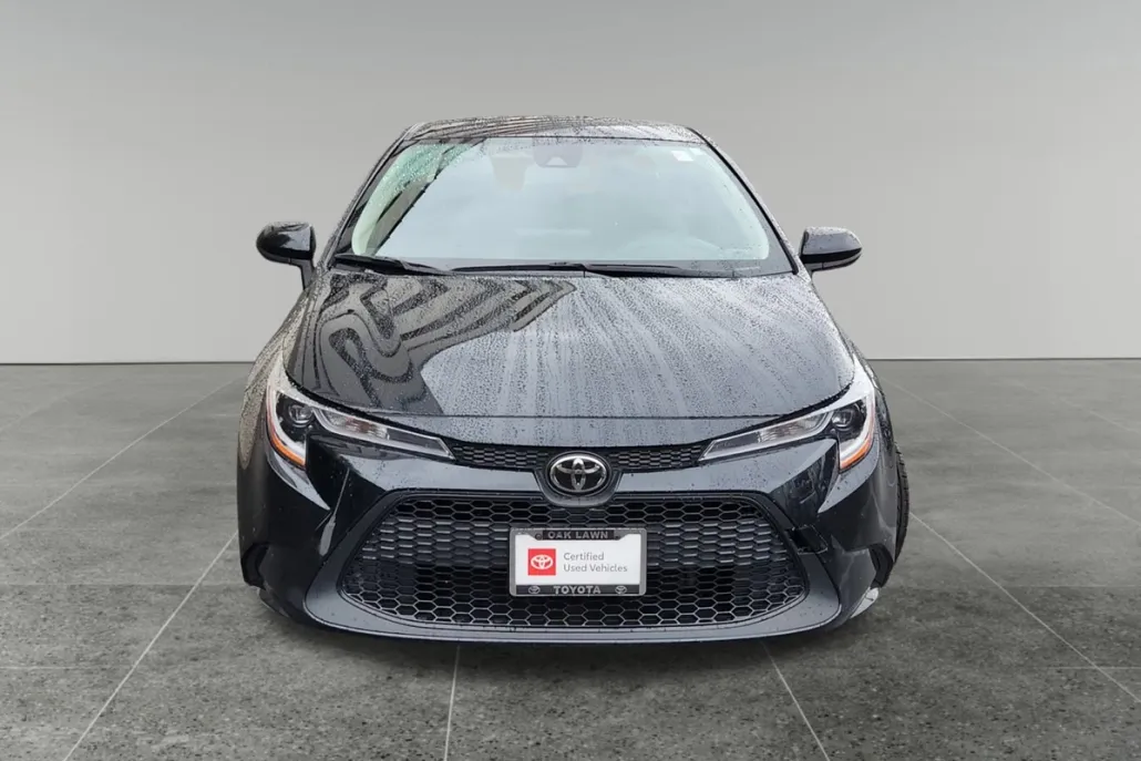 2022 Toyota Corolla LE photo 1
