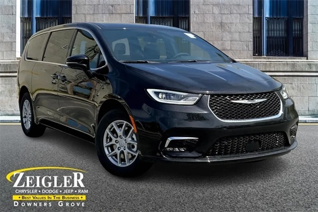 2025 Chrysler Pacifica photo 1