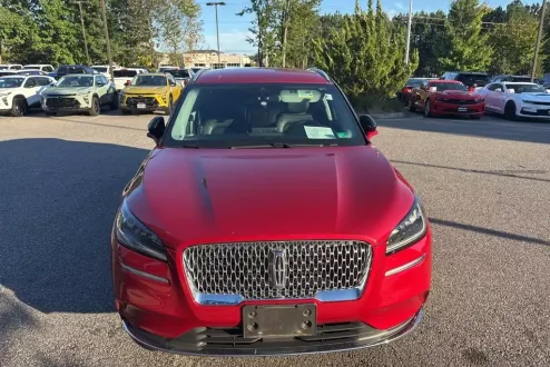 2020 Lincoln Corsair Standard photo 2