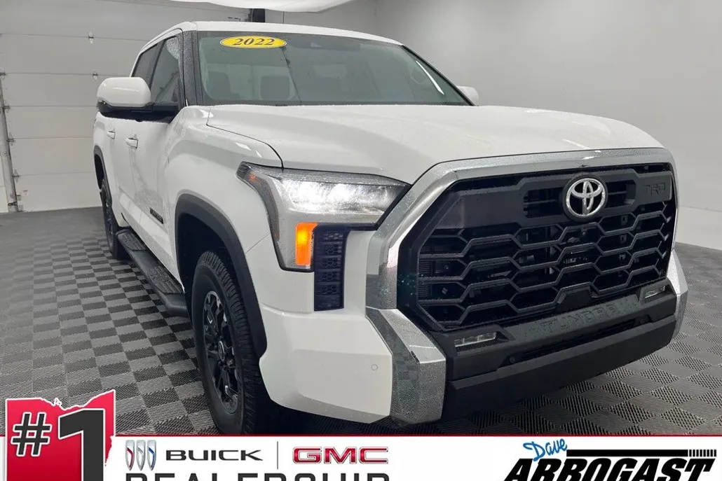 2022 Toyota Tundra SR5 photo 1
