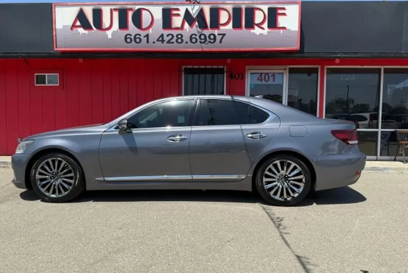2014 Lexus LS 460 photo 1