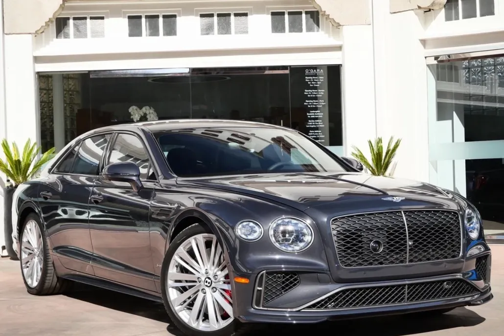 2025 Bentley Flying Spur Speed photo 1