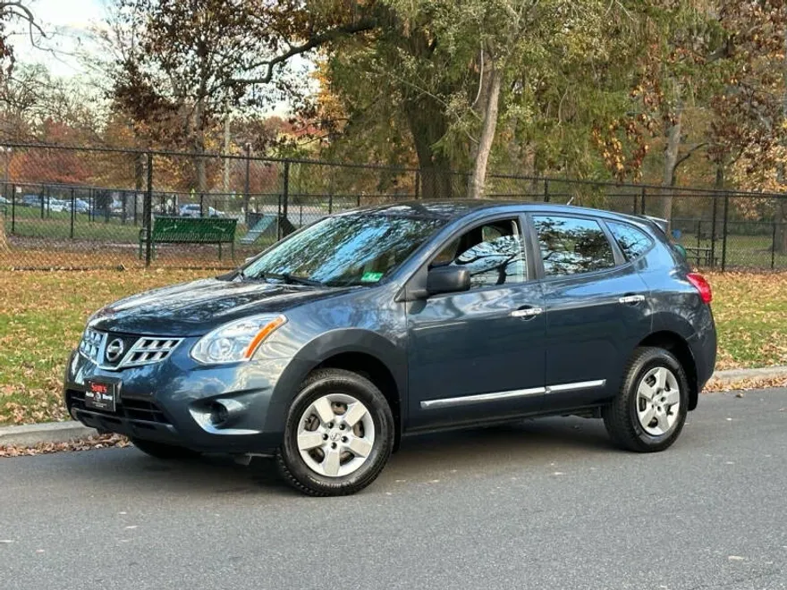2012 Nissan Rogue S photo 1