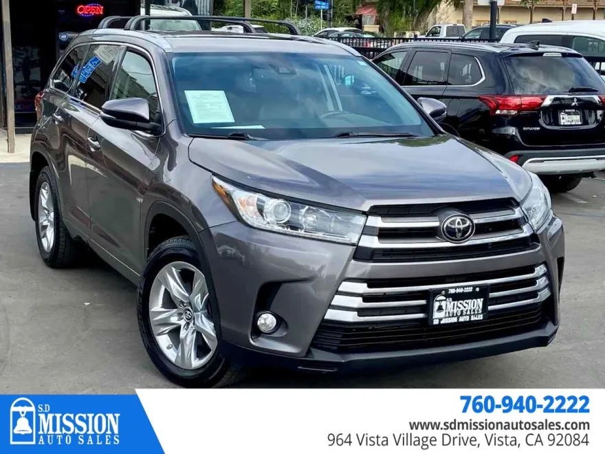 2018 Toyota Highlander Limited photo 1