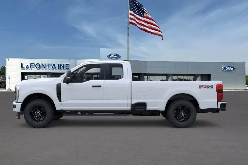 2025 Ford F-350 photo 1