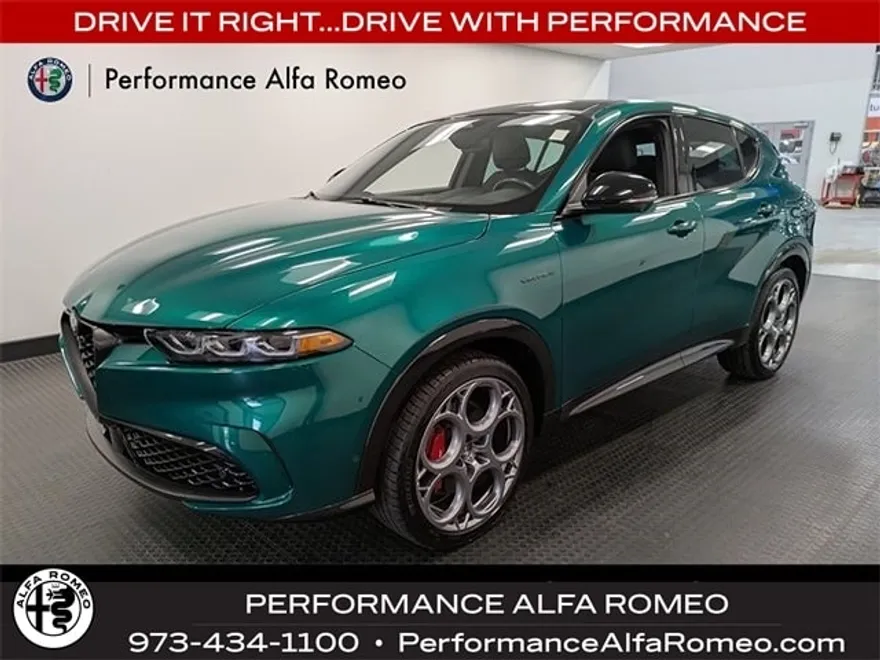 2024 Alfa Romeo Tonale Veloce photo 1