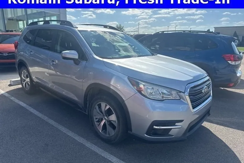 2019 Subaru Ascent Premium photo 1