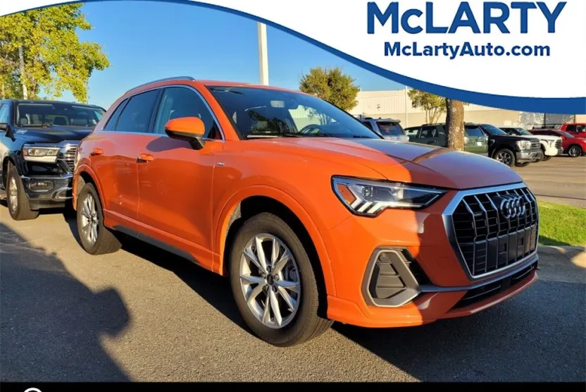 2024 Audi Q3 45 TFSI S line Premium photo 1