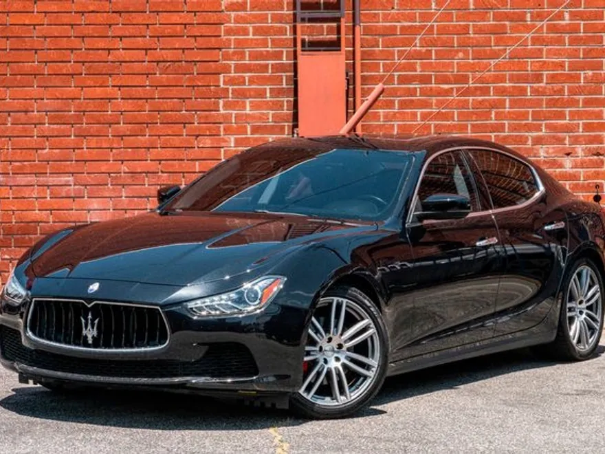 2017 Maserati Ghibli Base photo 1
